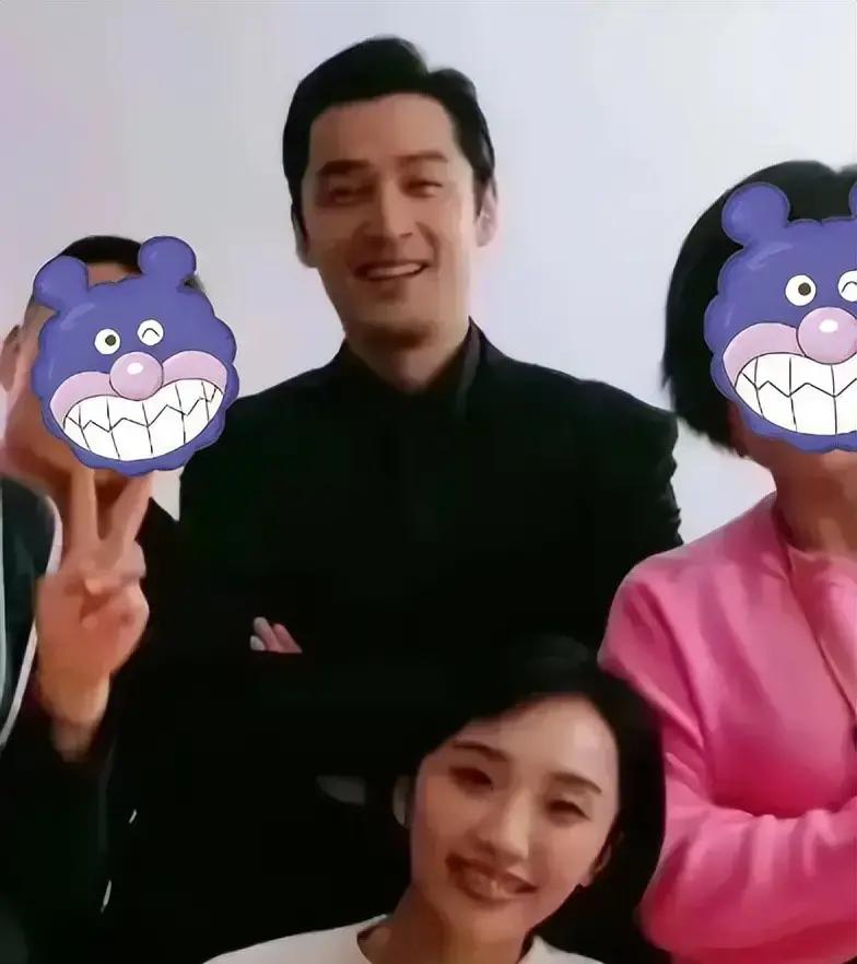 11月明星热点,_公共场合拍摄界限_明星隐私权保护