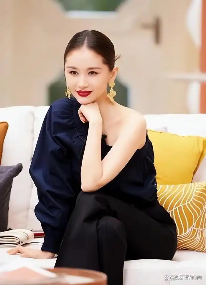 矮个子女星身高揭秘_脸高身矮女明星_娱乐圈哪些女名星很矮