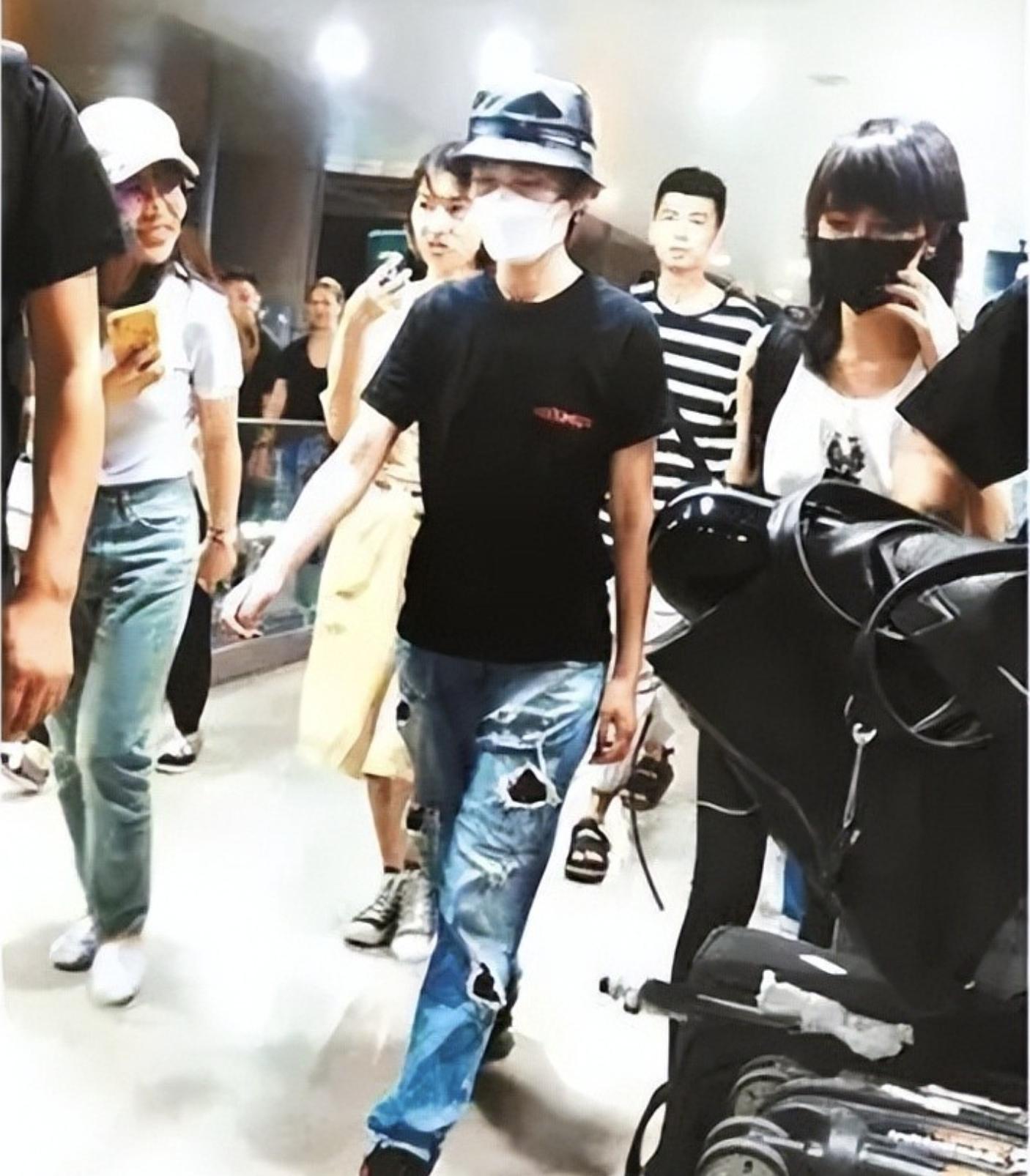 违法失德明星名单_明星法律风险_扒不出黑料的明星名单,