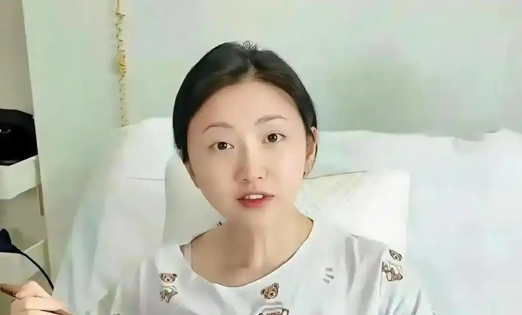 明星卸妆前后颜值对比_娱乐圈真实素颜_国内雀斑多的女明星